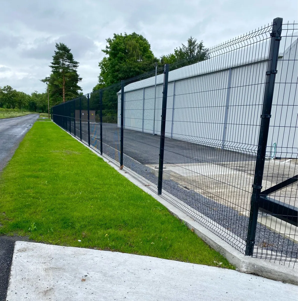 ‼️‼️BIG SALE ON‼️‼️ GATES - No Vat - Image 4