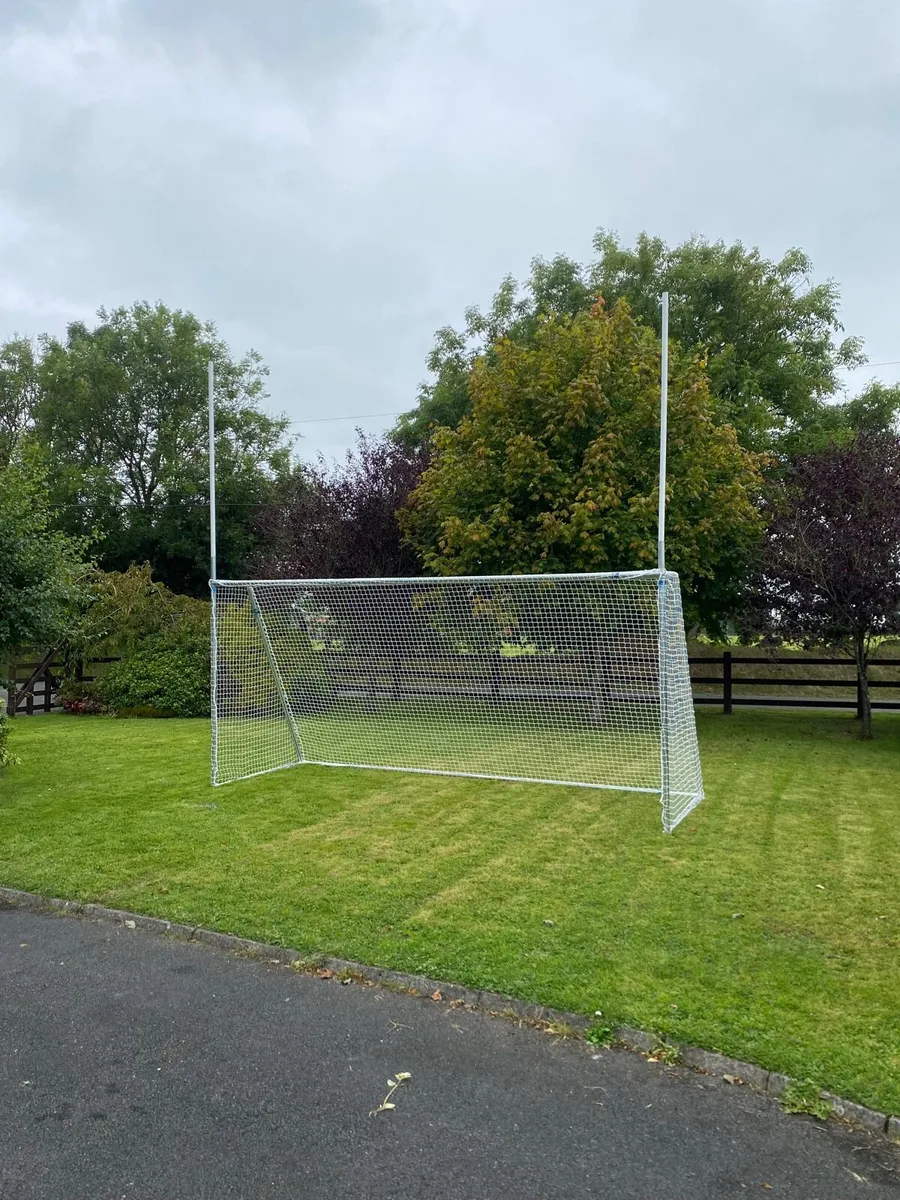 Goal posts - Image 1