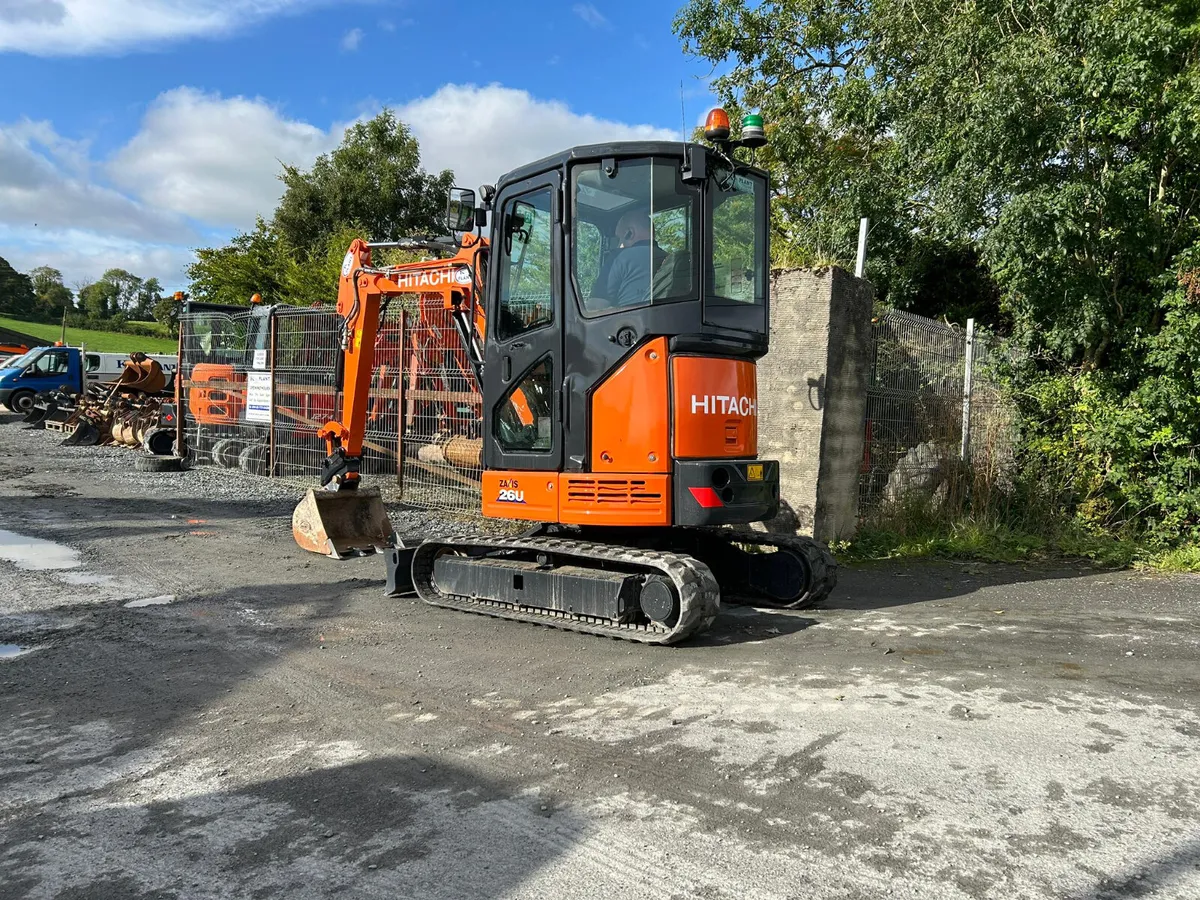 Hitachi ZX26U-6 Year 2019 - Image 3