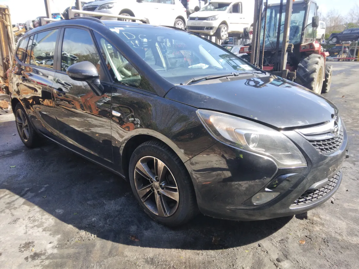 2013 Opel Zafira 2.0 Dsl Breaking/Dismantling - Image 2