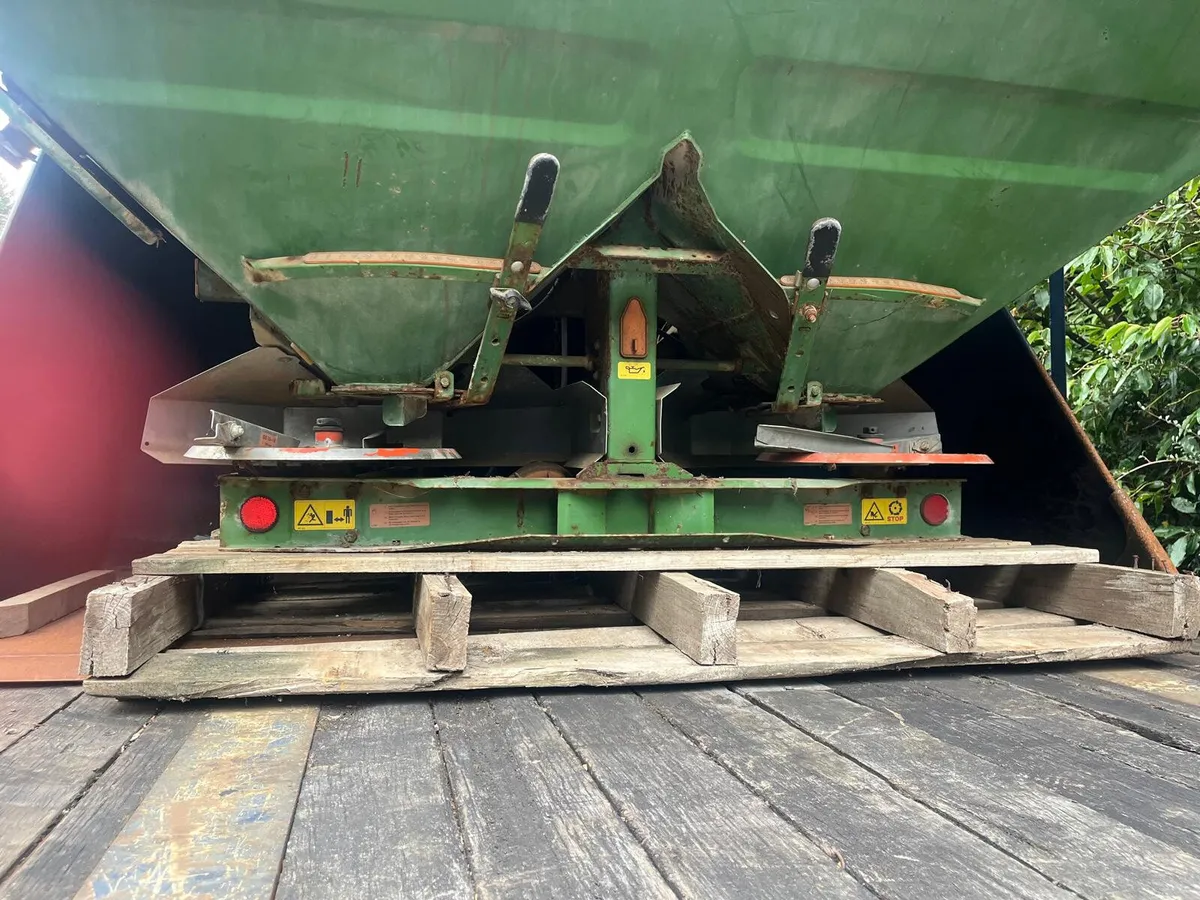 Amazon 1800 Spreader - Image 3