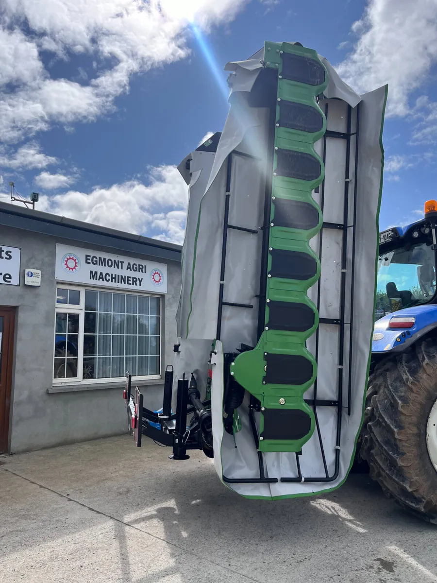 SaMASZ Non Conditioner Butterfly Mower KDD 912 - Image 2