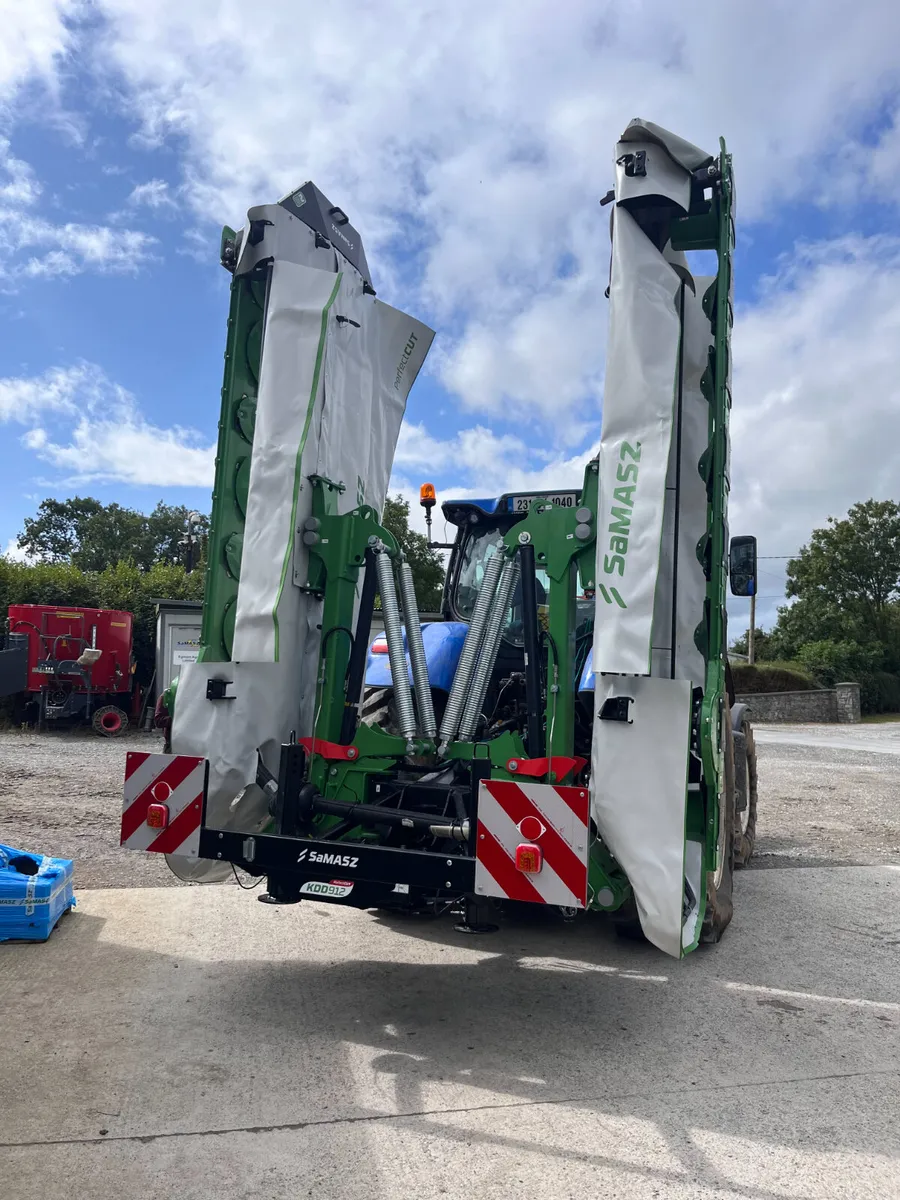 SaMASZ Non Conditioner Butterfly Mower KDD 912 - Image 1