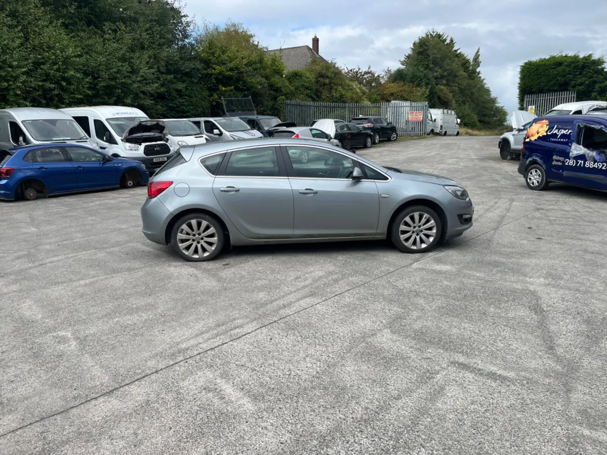 2014 Vauxhall Astra 1.3 CDTI - Image 3