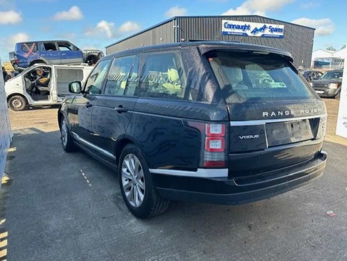 2015 RANGE ROVER 3.0 JUST IN FOR BREAKING - Image 3