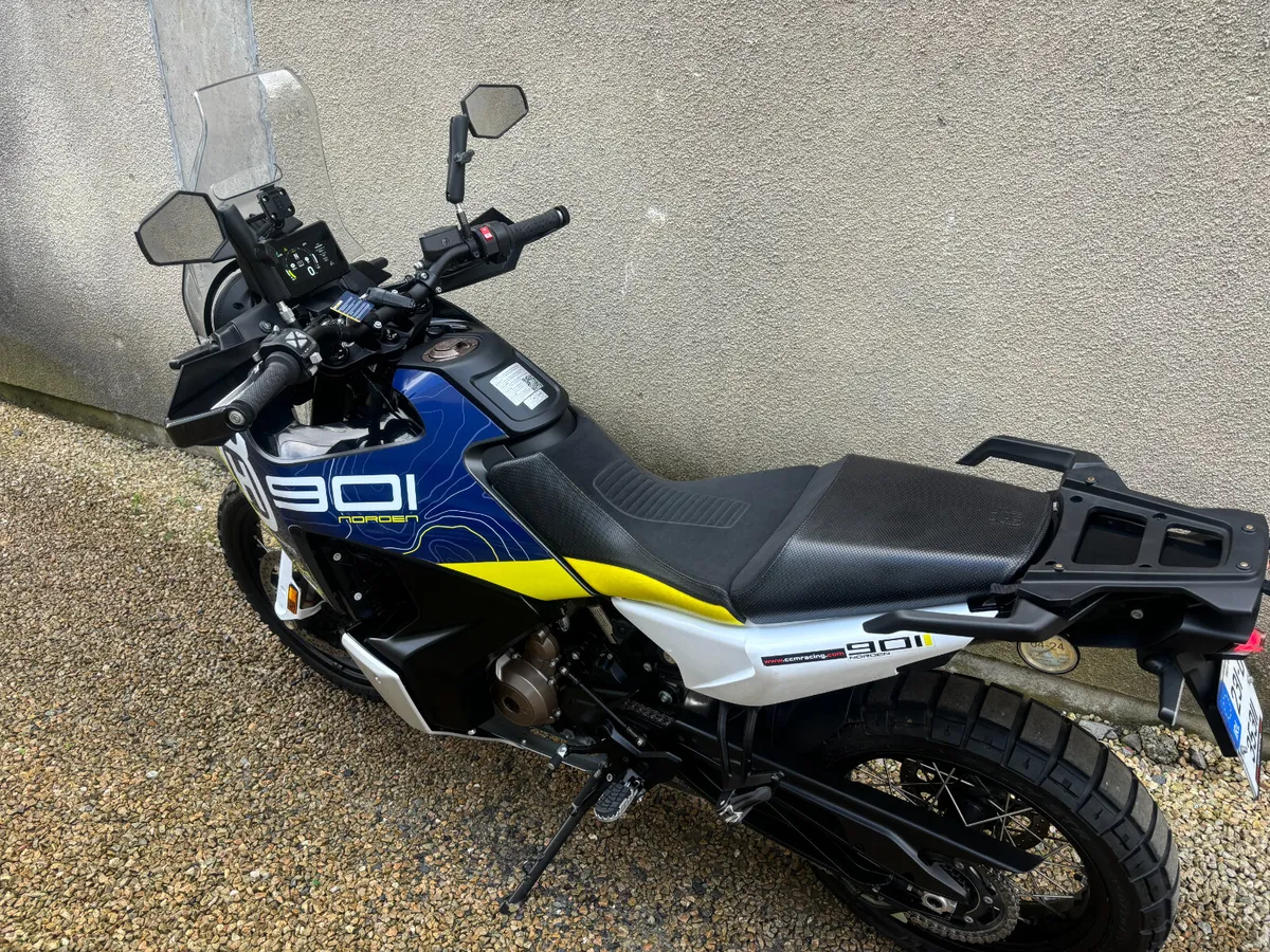 2023 Husqvarna Norden 901 - Touring - Image 4