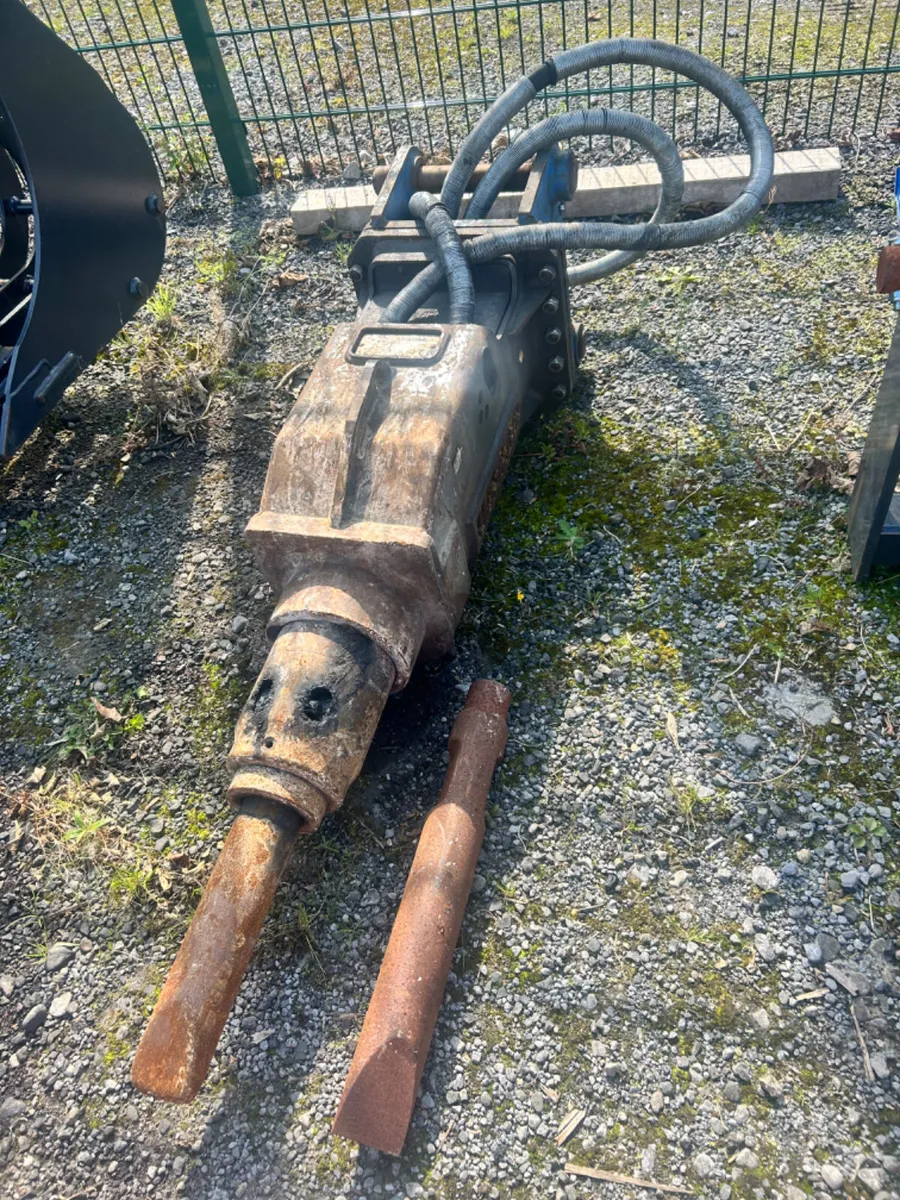 Rock breaker to suit 6-8t Excavator for Sale - Image 1