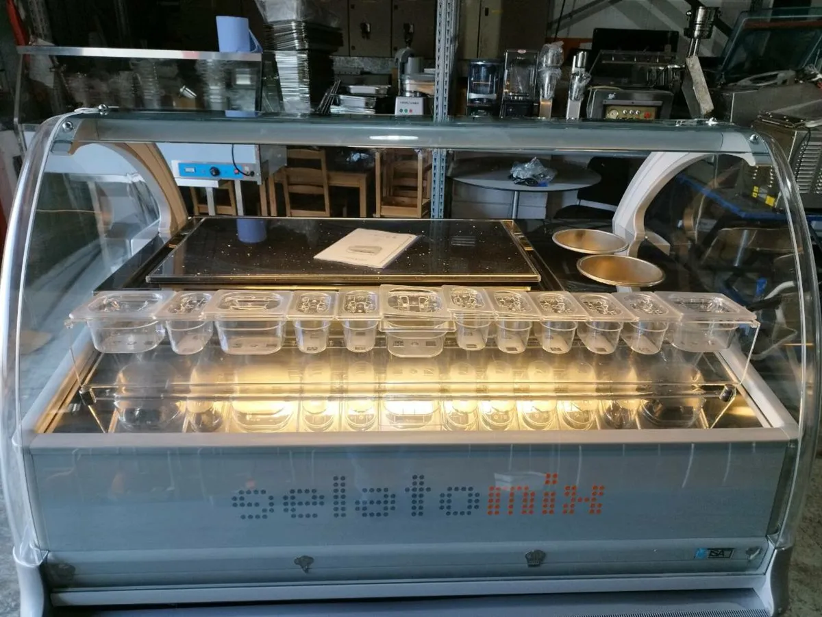 Ice-cream Fridge - Image 3