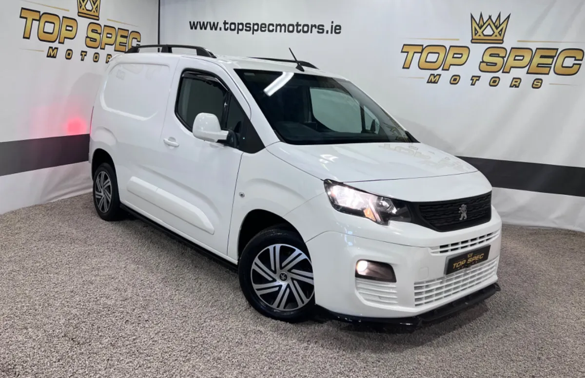 ☘️2019 Peugeot partner NEW MODEL 1.6Hdi 3 Seater p - Image 3