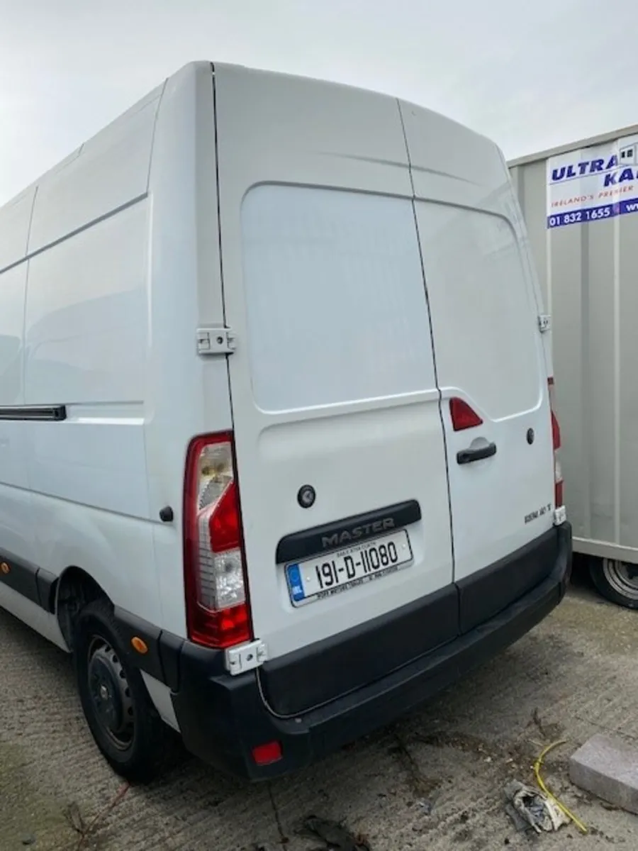 Renault Master 2019 FOR HIRE (B Licence) - Image 4