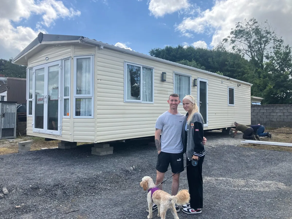 VIEW SOME OF OUR HAPPY HOMES - Image 2