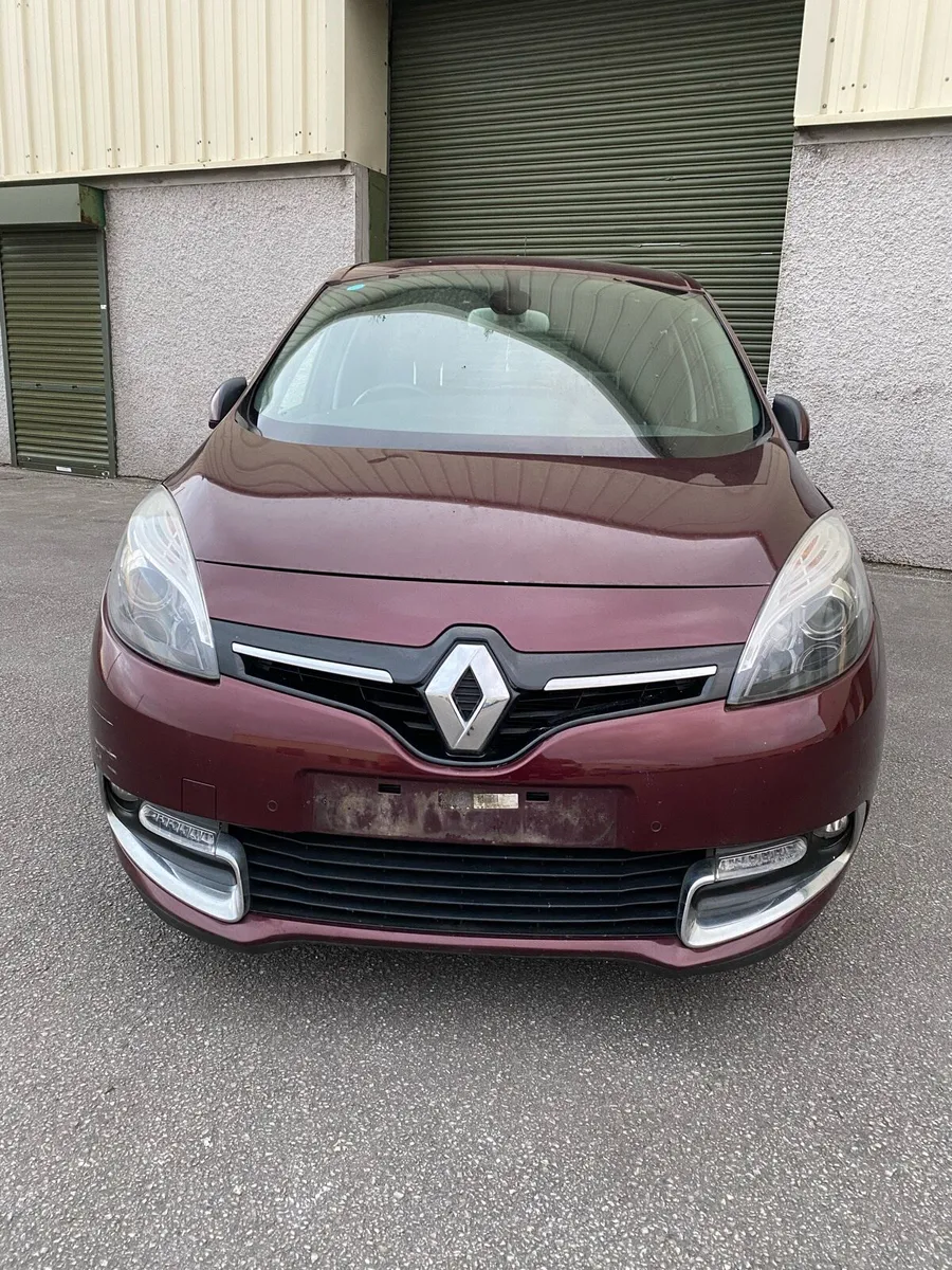 2015 Renault Scenic for breaking - Image 1