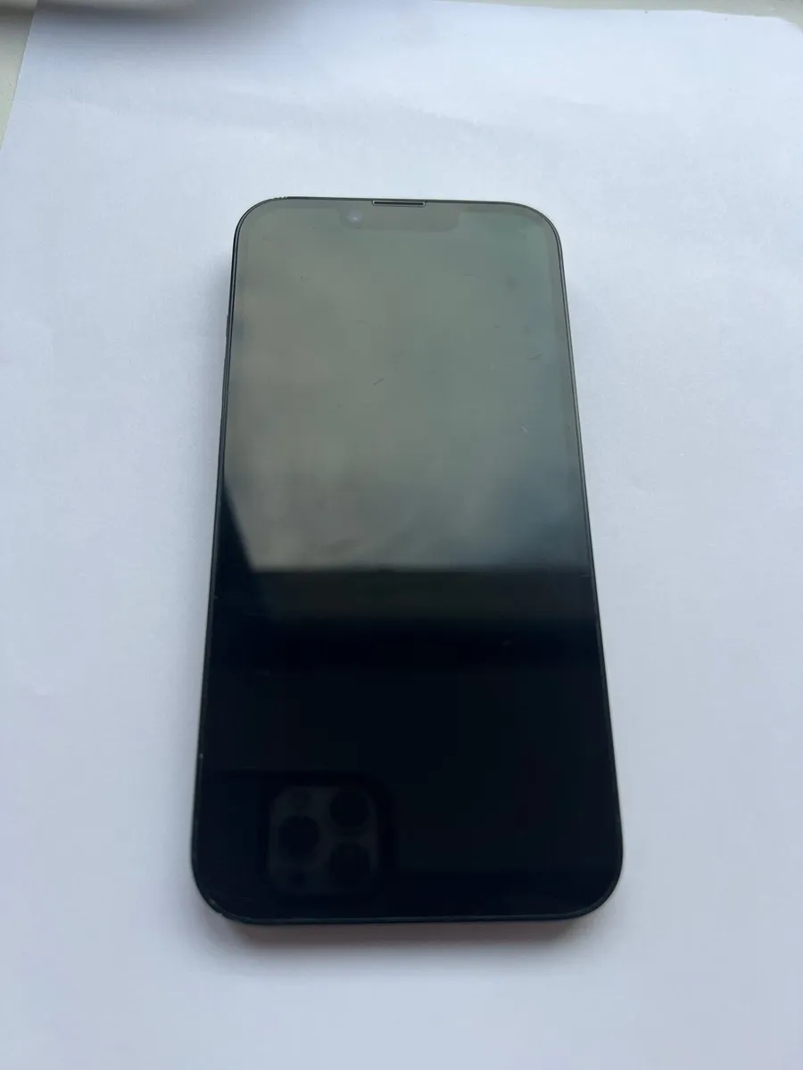 iPhone 14 unlocked - Image 3
