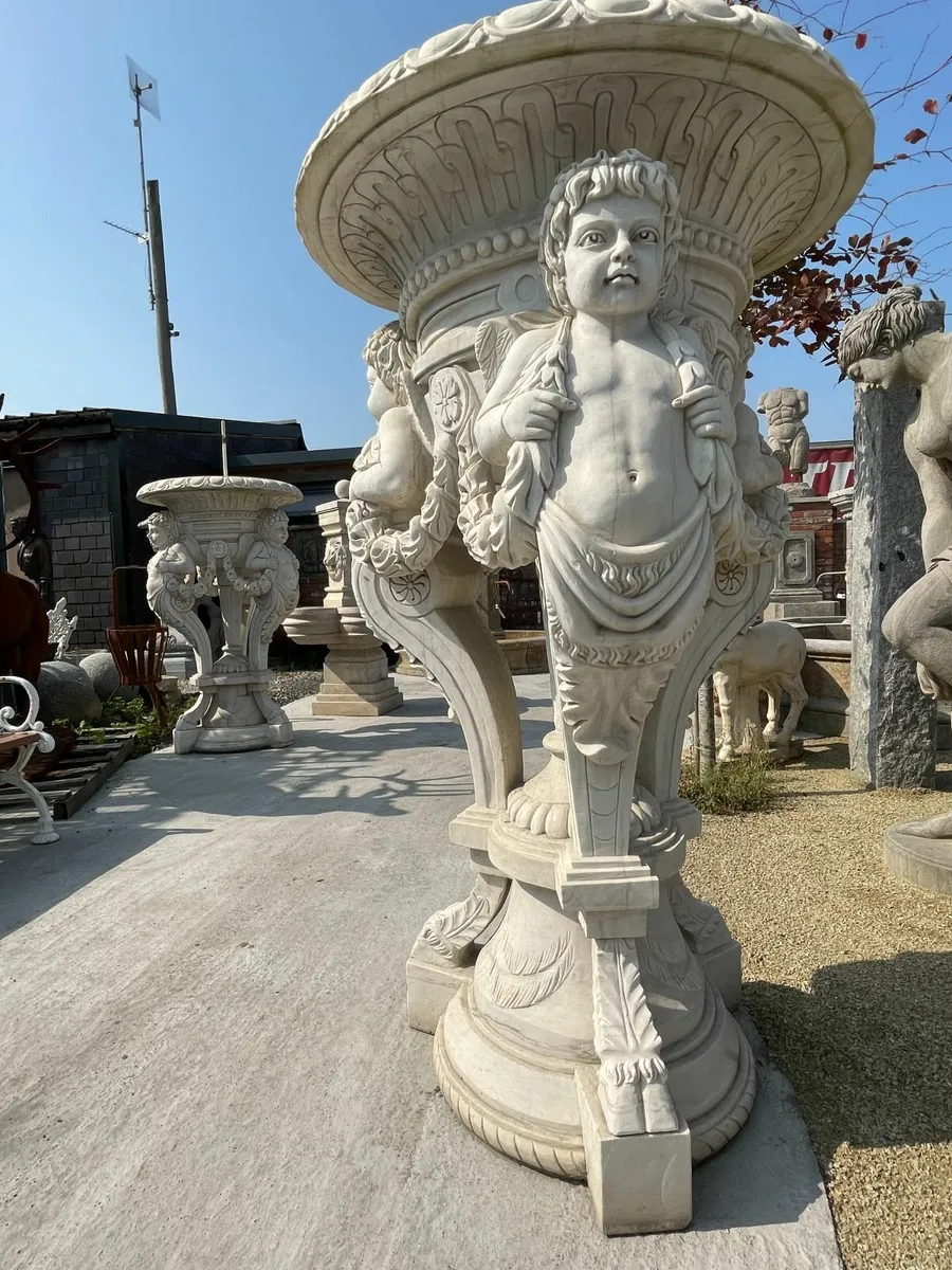 Decorative marble urns - Image 4