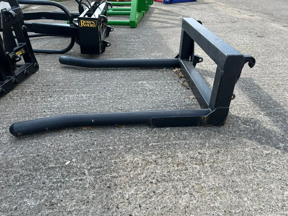 FRONT BALE HANDLER WITH EURO BRACKETS - Image 3