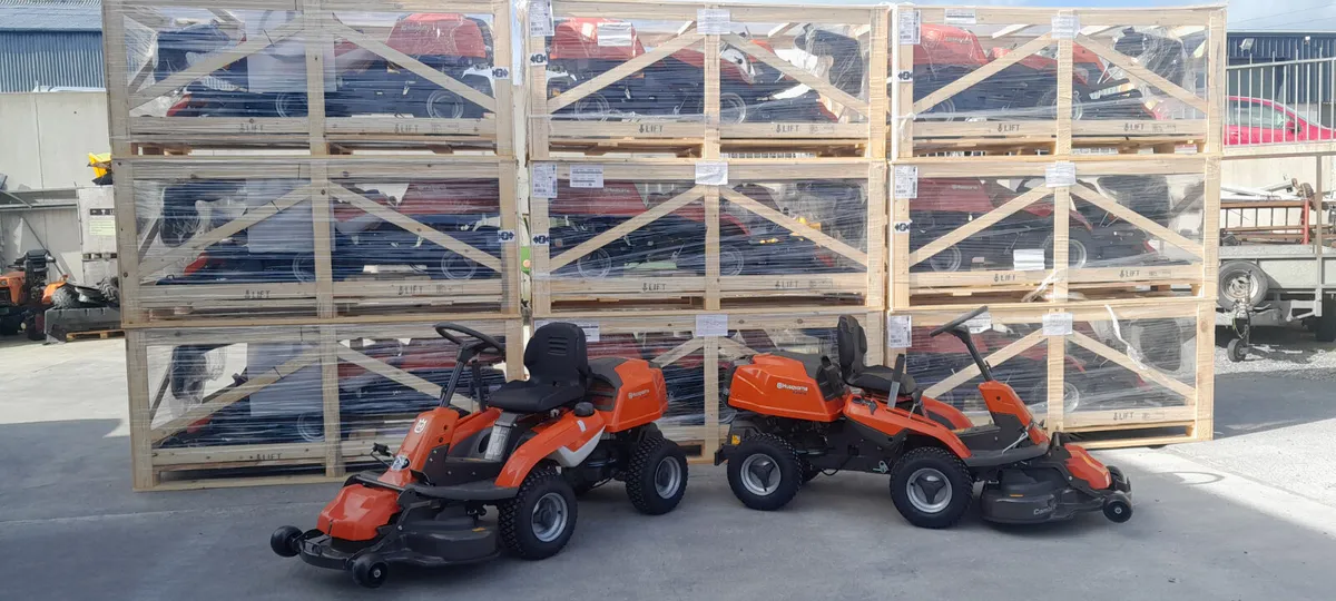 Husqvarna R214TC rider lawnmower - Image 4