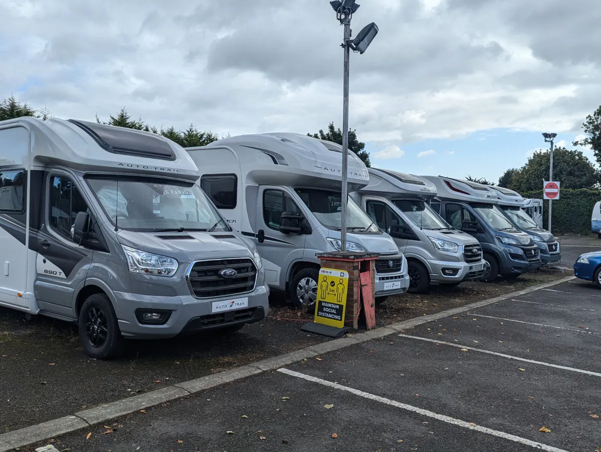 Motorhome Savings up to £10,08 prices from £59995! - Image 4