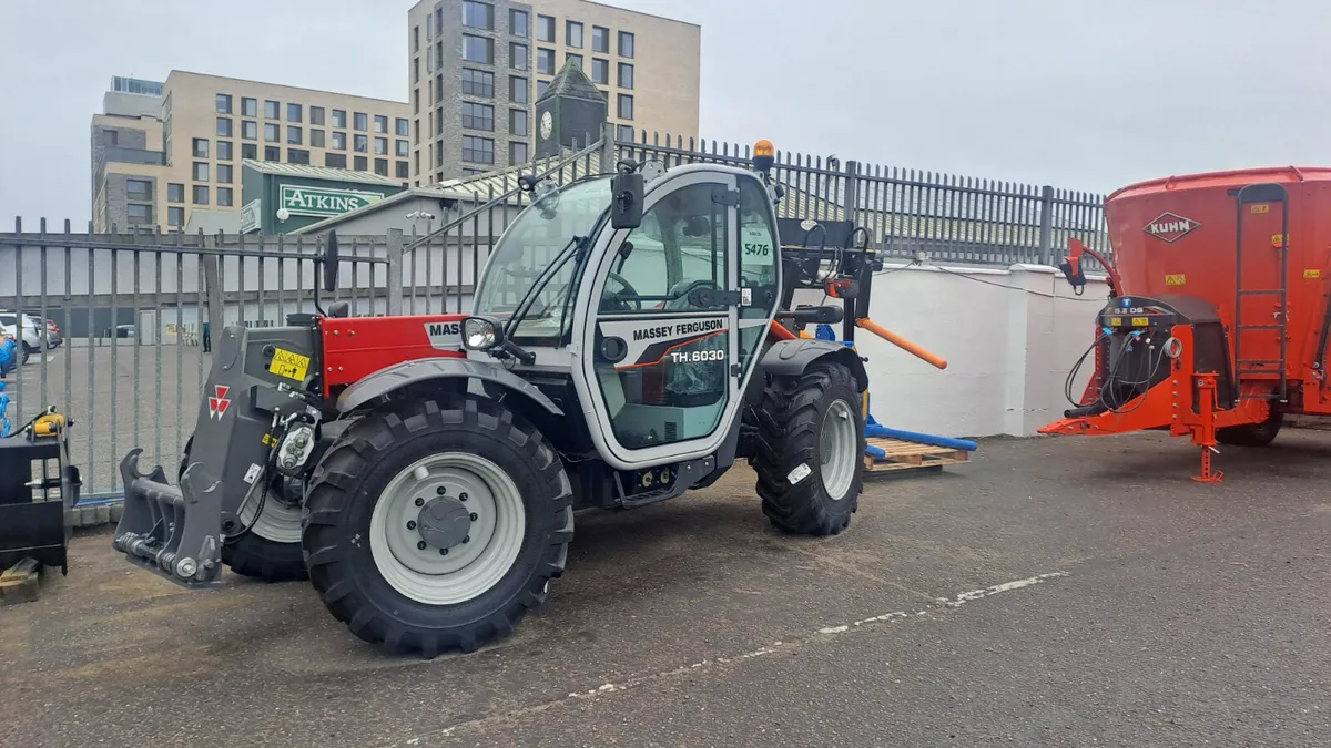 Massey Ferguson TH6030 telehandler - Image 1