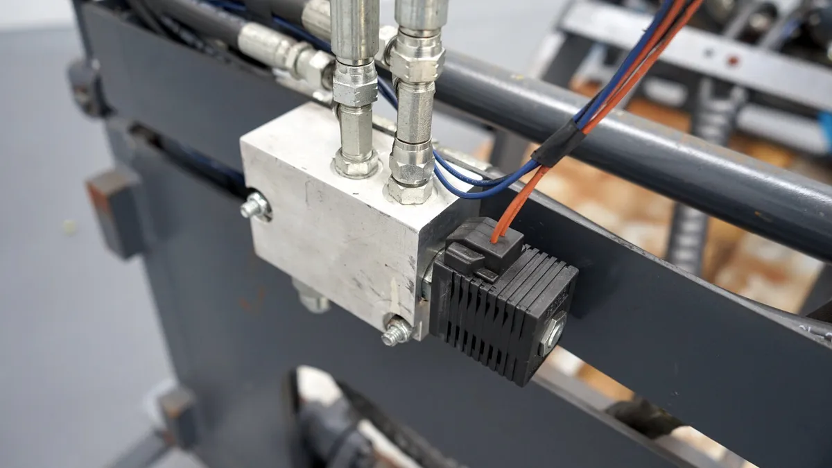 Loron Push Pull Slid Forklift Attachment (#362) - Image 4