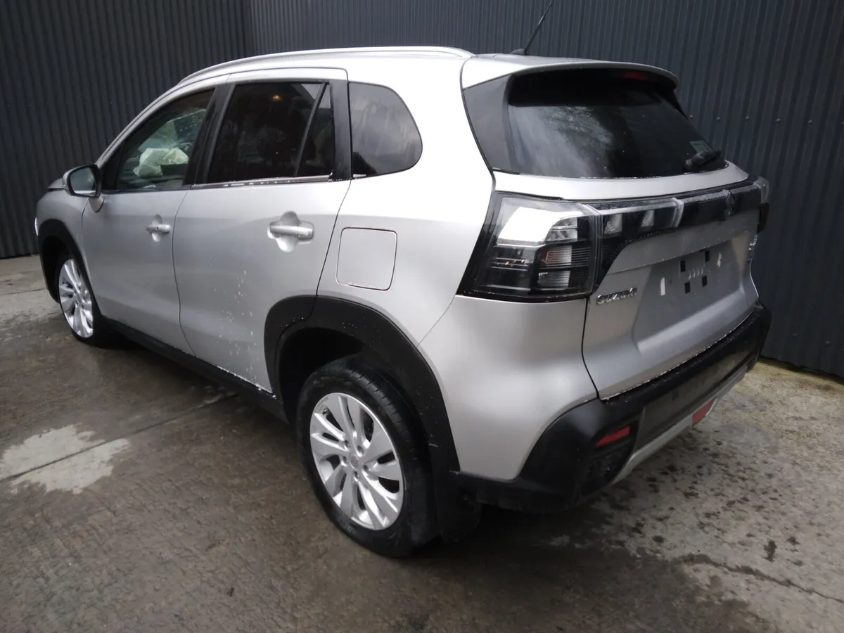 2022 Suzuki SX4 1.4 Pet Breaking/Dismantling - Image 3