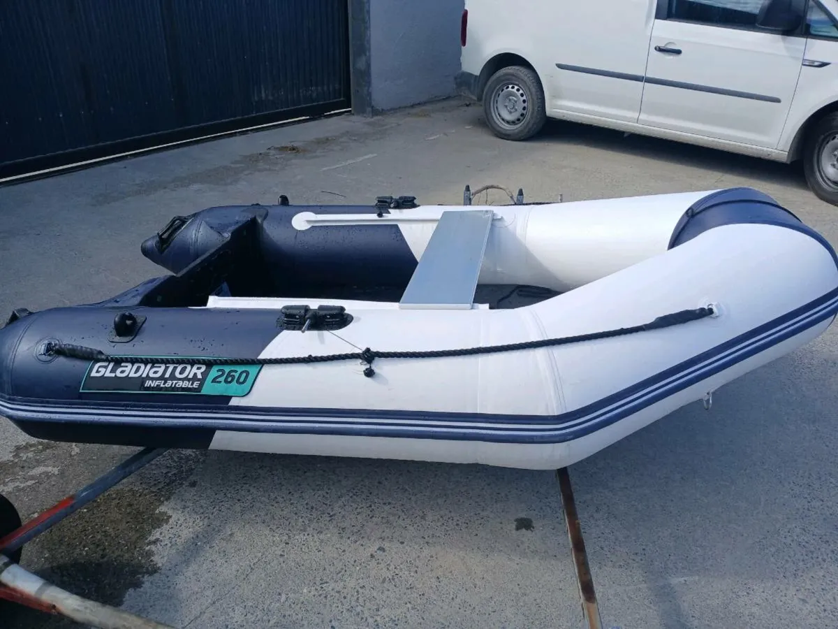 Gladiator  240  Airdeck(REDUCED) - Image 4