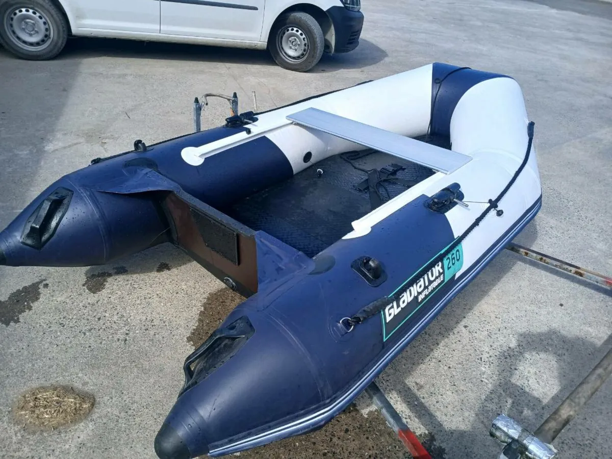 Gladiator  240  Airdeck(REDUCED) - Image 3