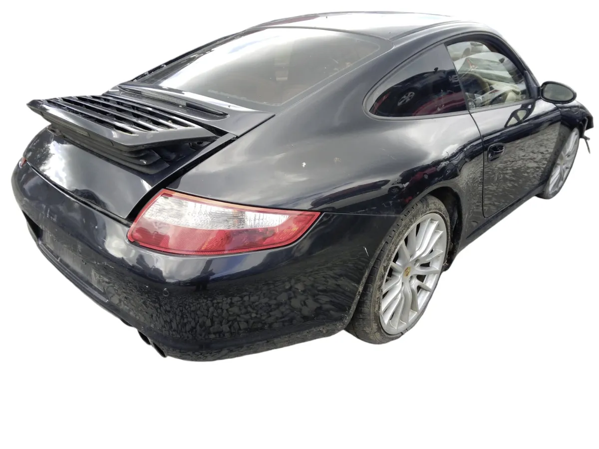 2005 PORSCHE 911 For Breaking/Dismantling - Image 3