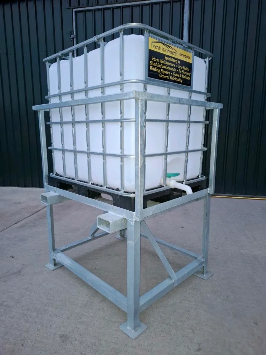 Mobile water tank frame nationwide delivery - Image 1