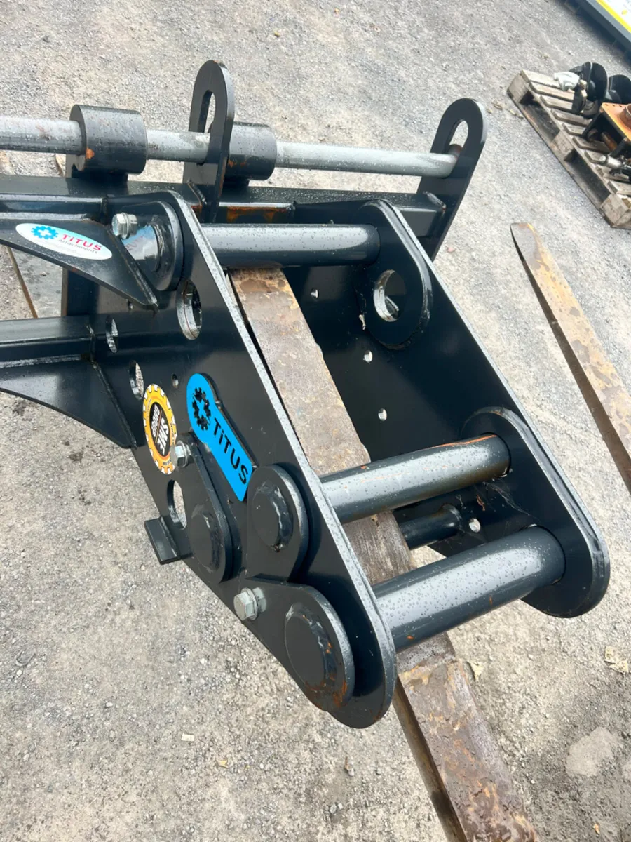 Excavator Pallet Forks for sale - Image 3