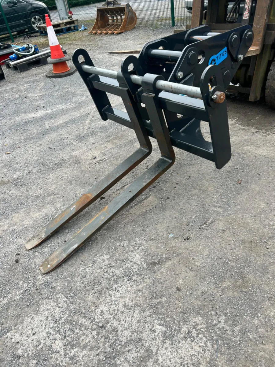 Excavator Pallet Forks for sale - Image 4