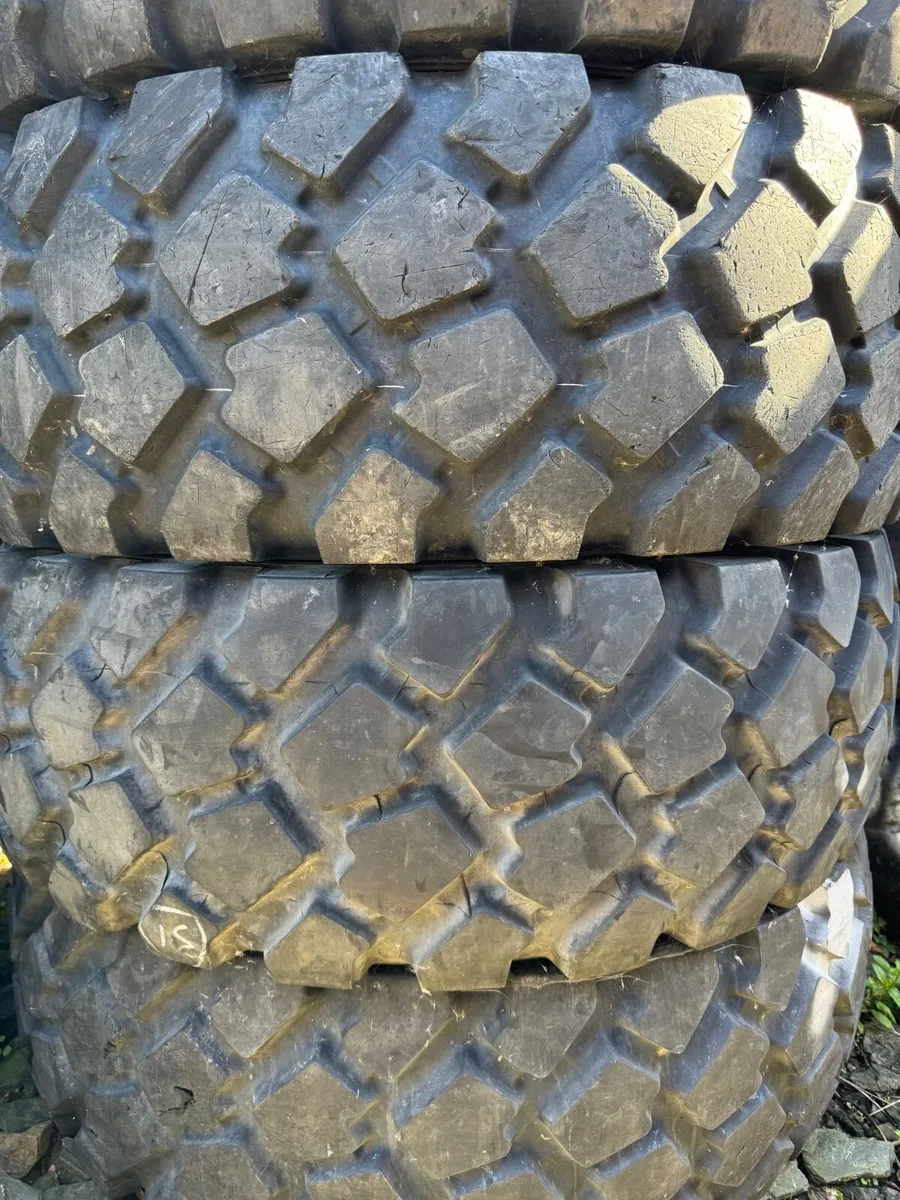 335/80- 20 Michelin Tyres - Image 1
