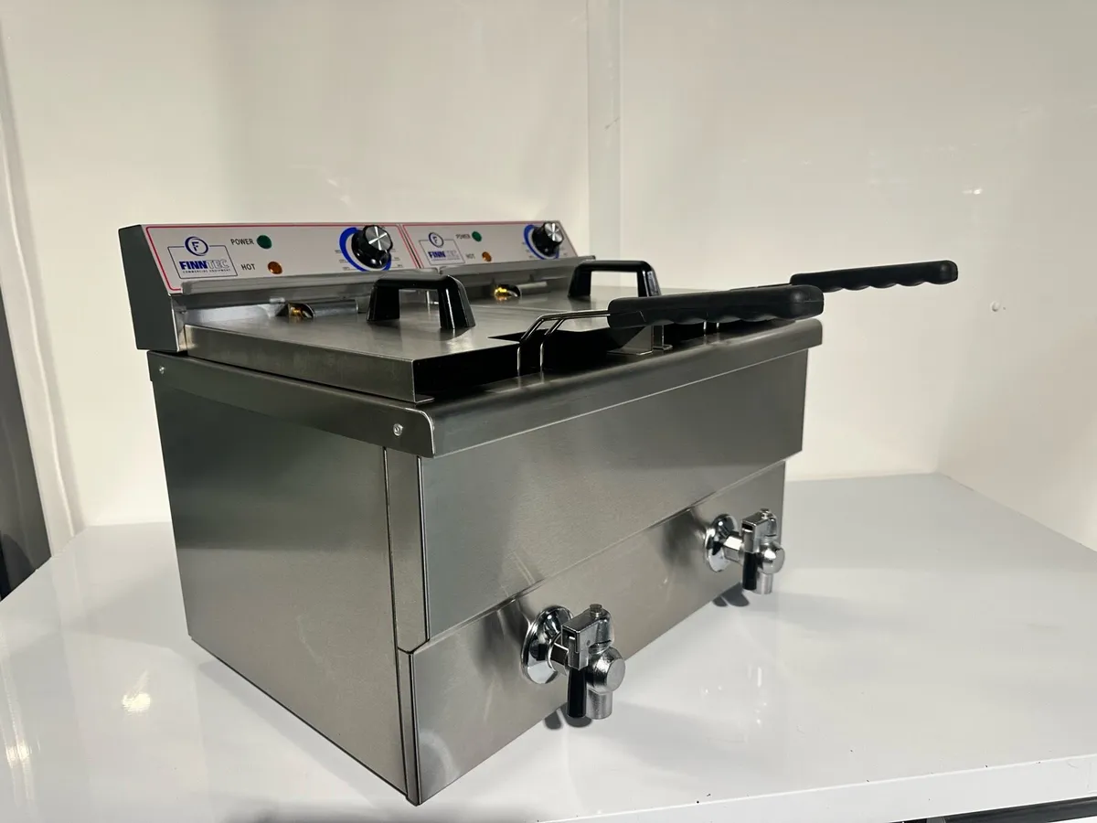 Electric Fryers 2 x 12ltr - Image 1