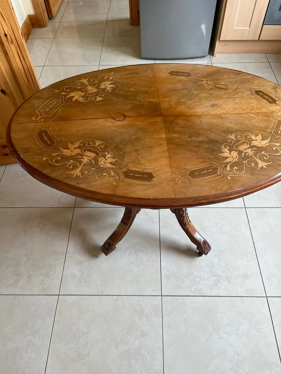 Walnut Victorian table - Image 1