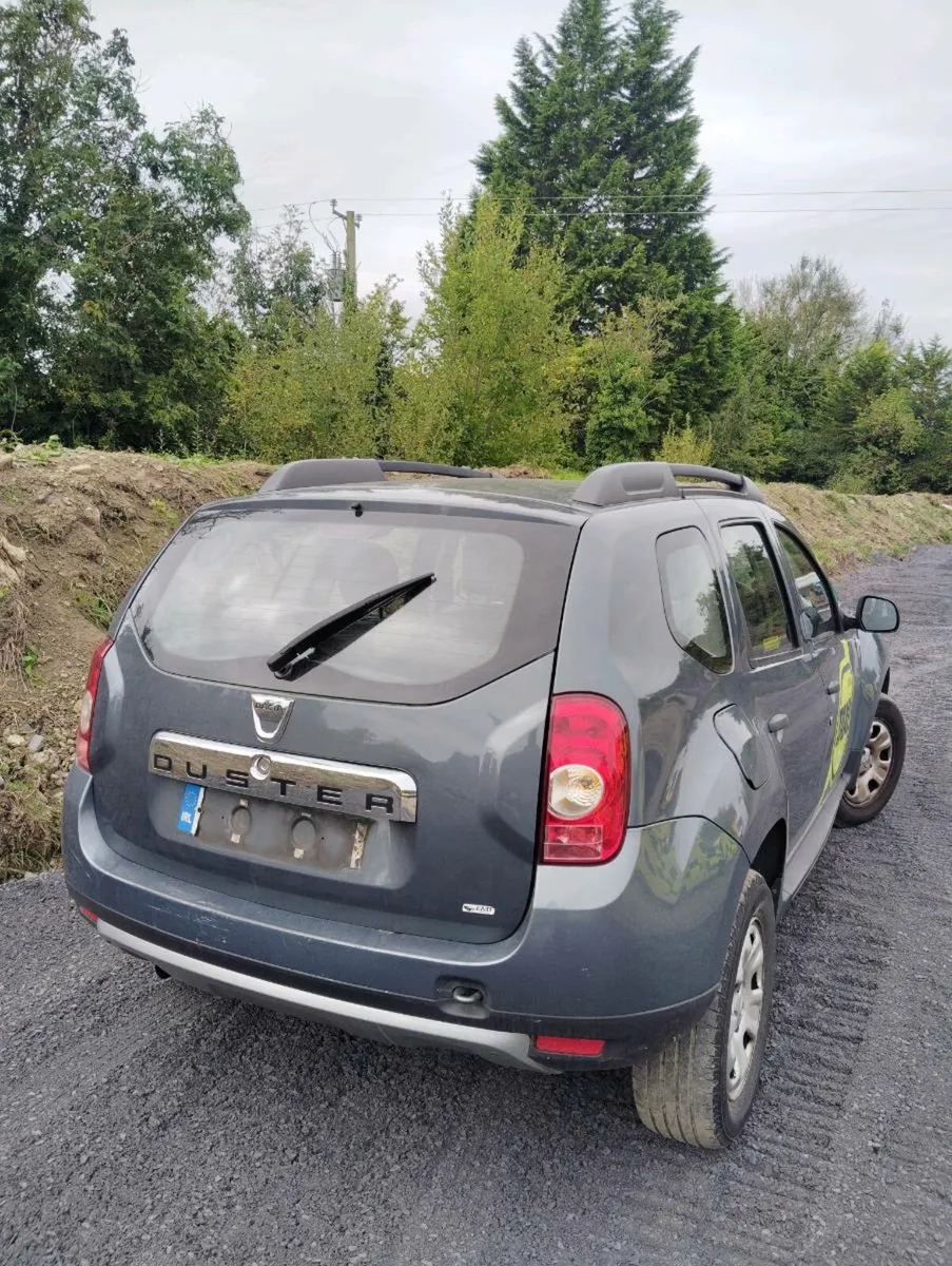 Breaking Dacia duster 2015 1.5dci - Image 2