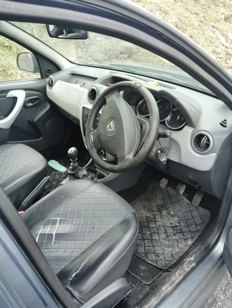 Breaking Dacia duster 2015 1.5dci - Image 4