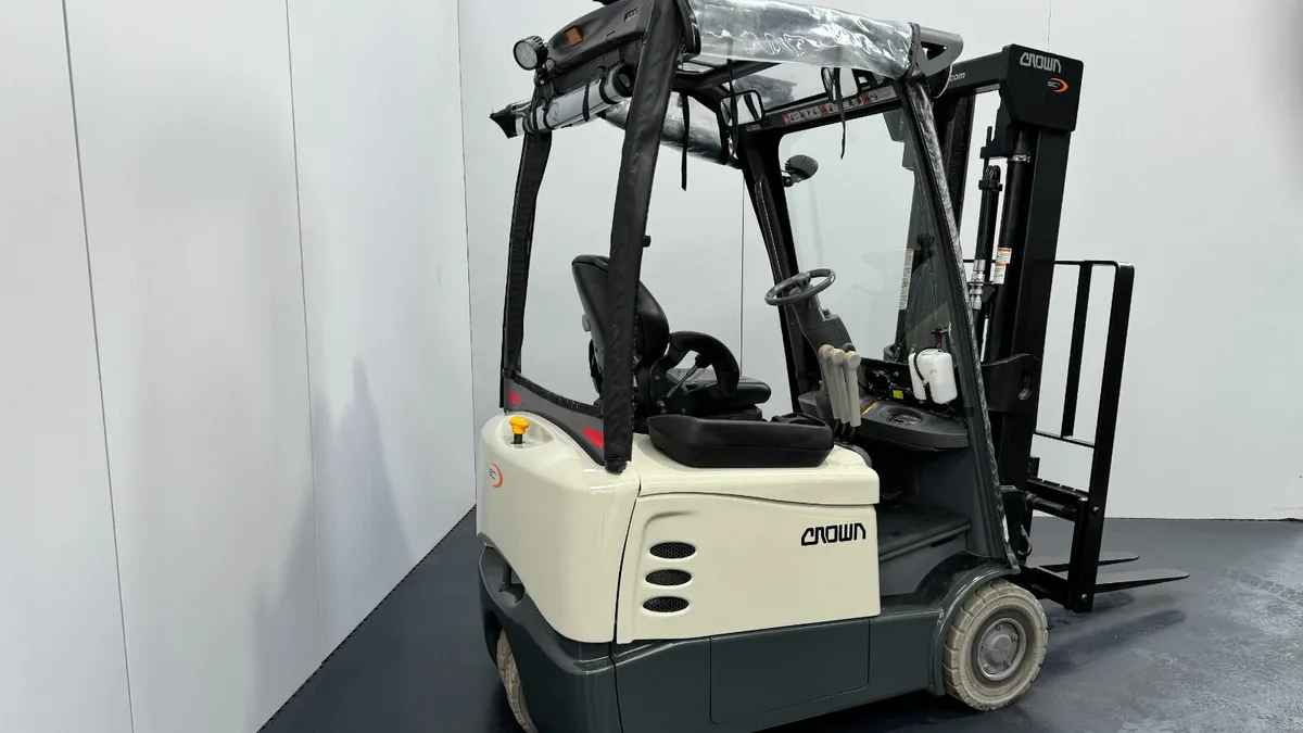 Crown SCT 6020-1.6 Counterbalance Forklift #91 - Image 2