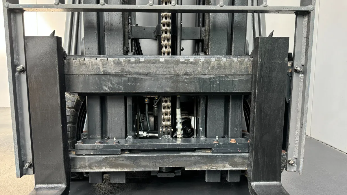 Crown SCT 6020-1.6 Counterbalance Forklift #318 - Image 4