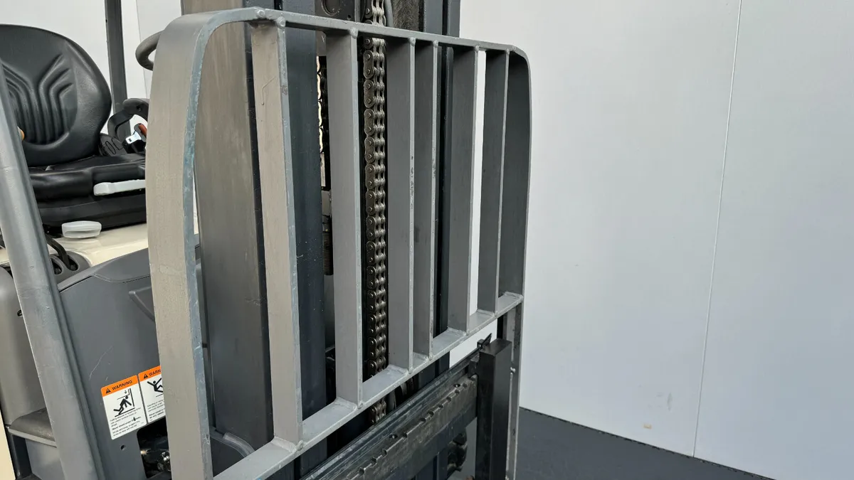 Crown SCT 6020-1.6 Counterbalance Forklift #318 - Image 2