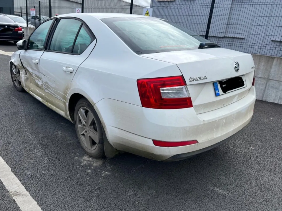 13 SKODA OCTAVIA  Breaking - Image 4