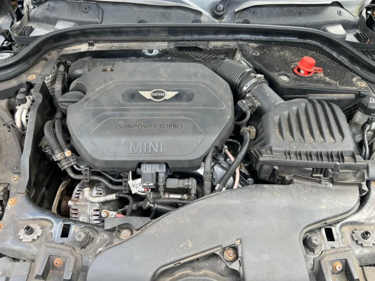 14 MINI COOPER  D	Breaking - Image 4