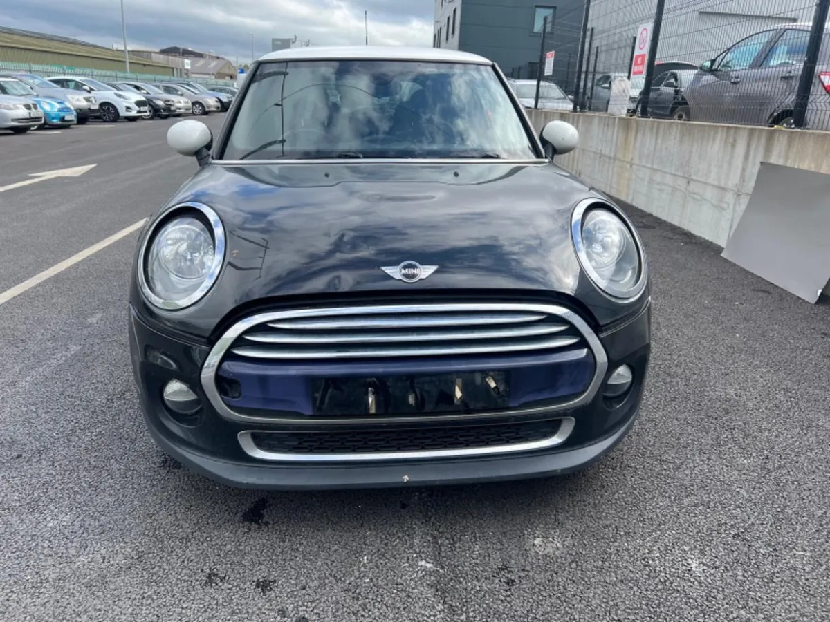 14 MINI COOPER  D	Breaking - Image 2
