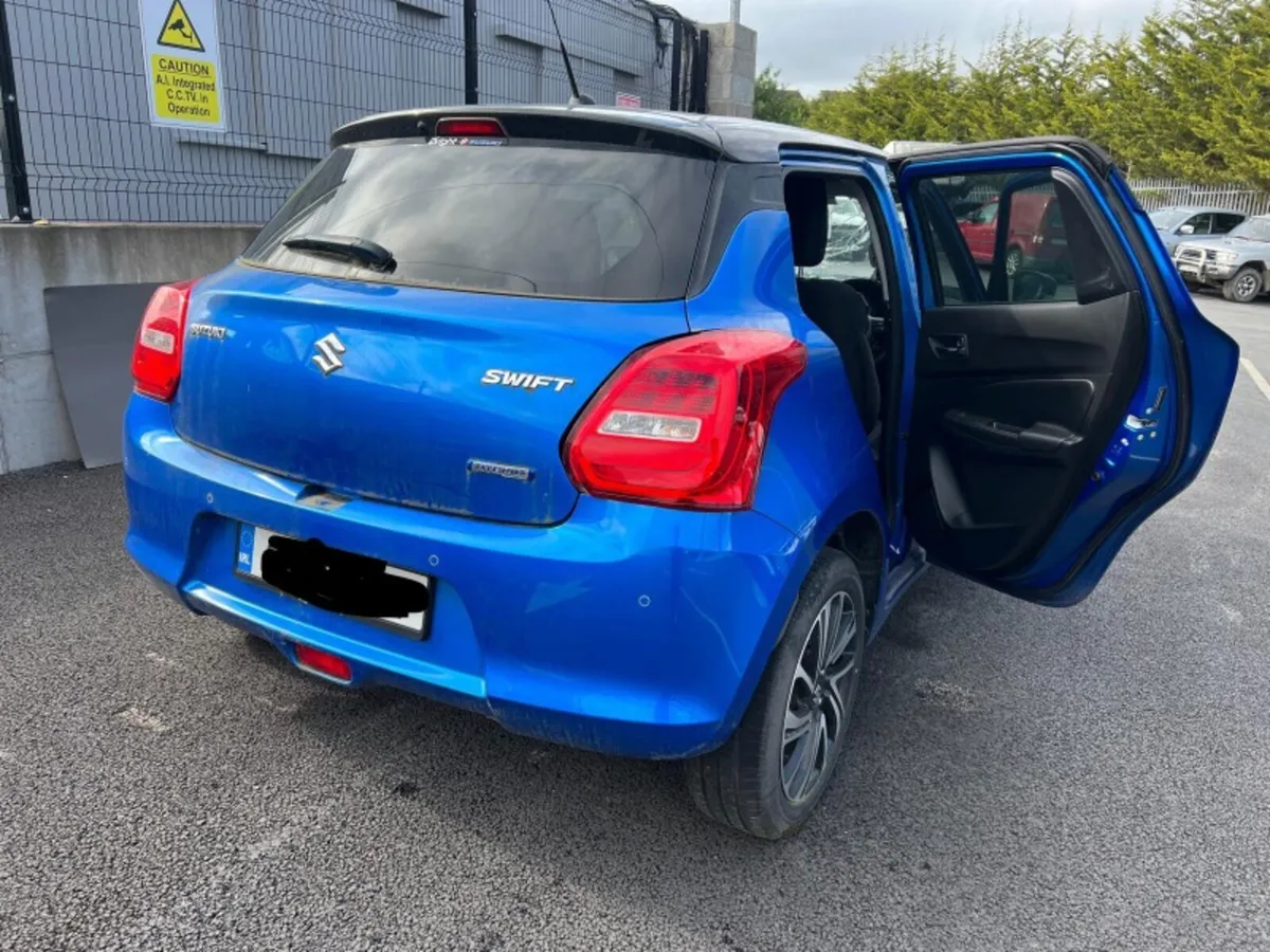 21 SUZUKI SWIFT  1.2 Breaking - Image 4