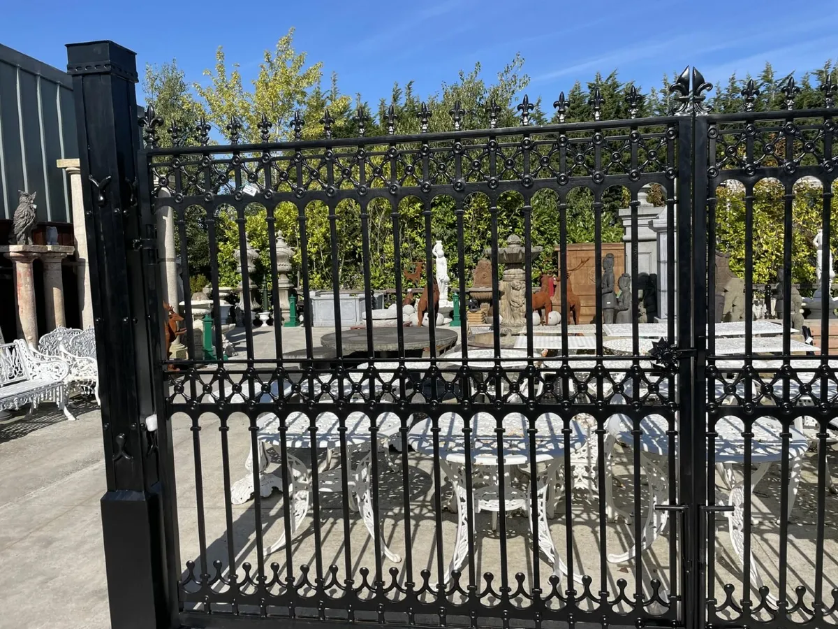 15 ft  & 12ft Cast Iron Gates with Metal Pillars - Image 2