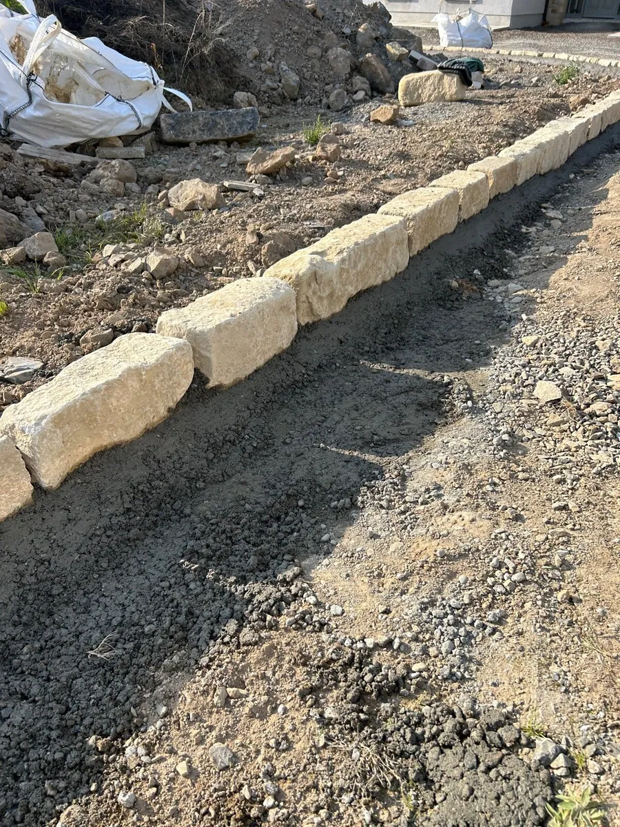 Cream Sandstone Driveway Kerbs - Image 1