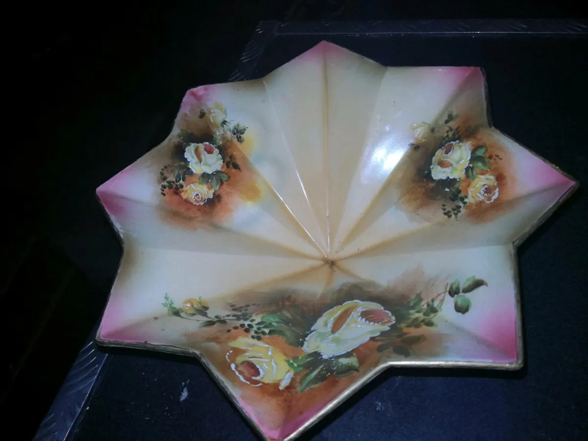 Antique Royal Art Longton pedestal bowl - Image 1