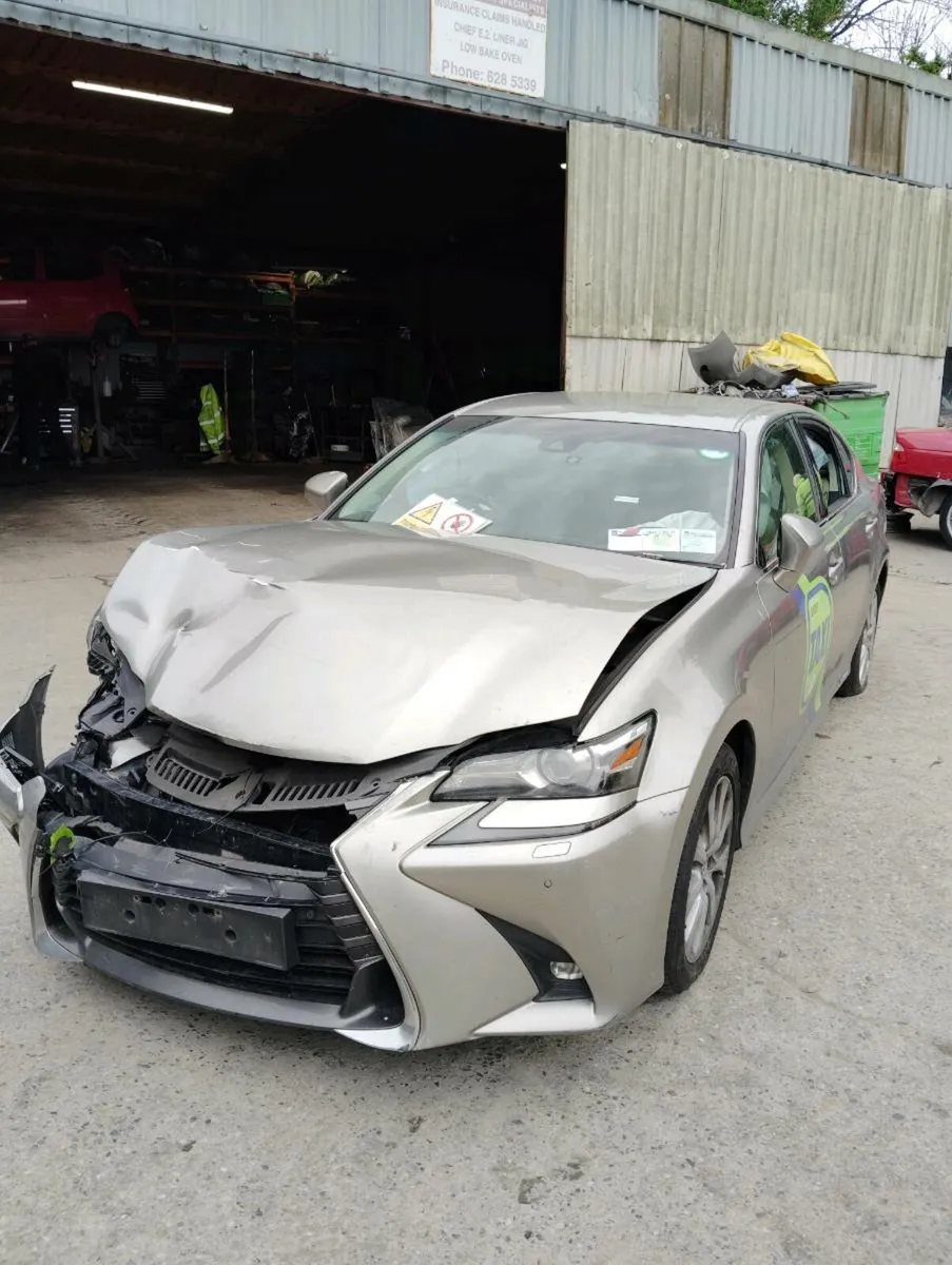 Breaking lexus gs300 2018 hybrid - Image 1