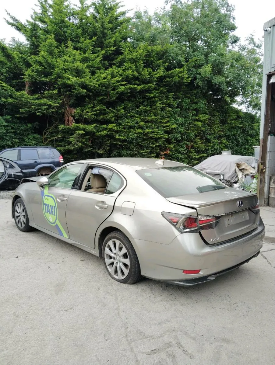 Breaking lexus gs300 2018 hybrid - Image 3