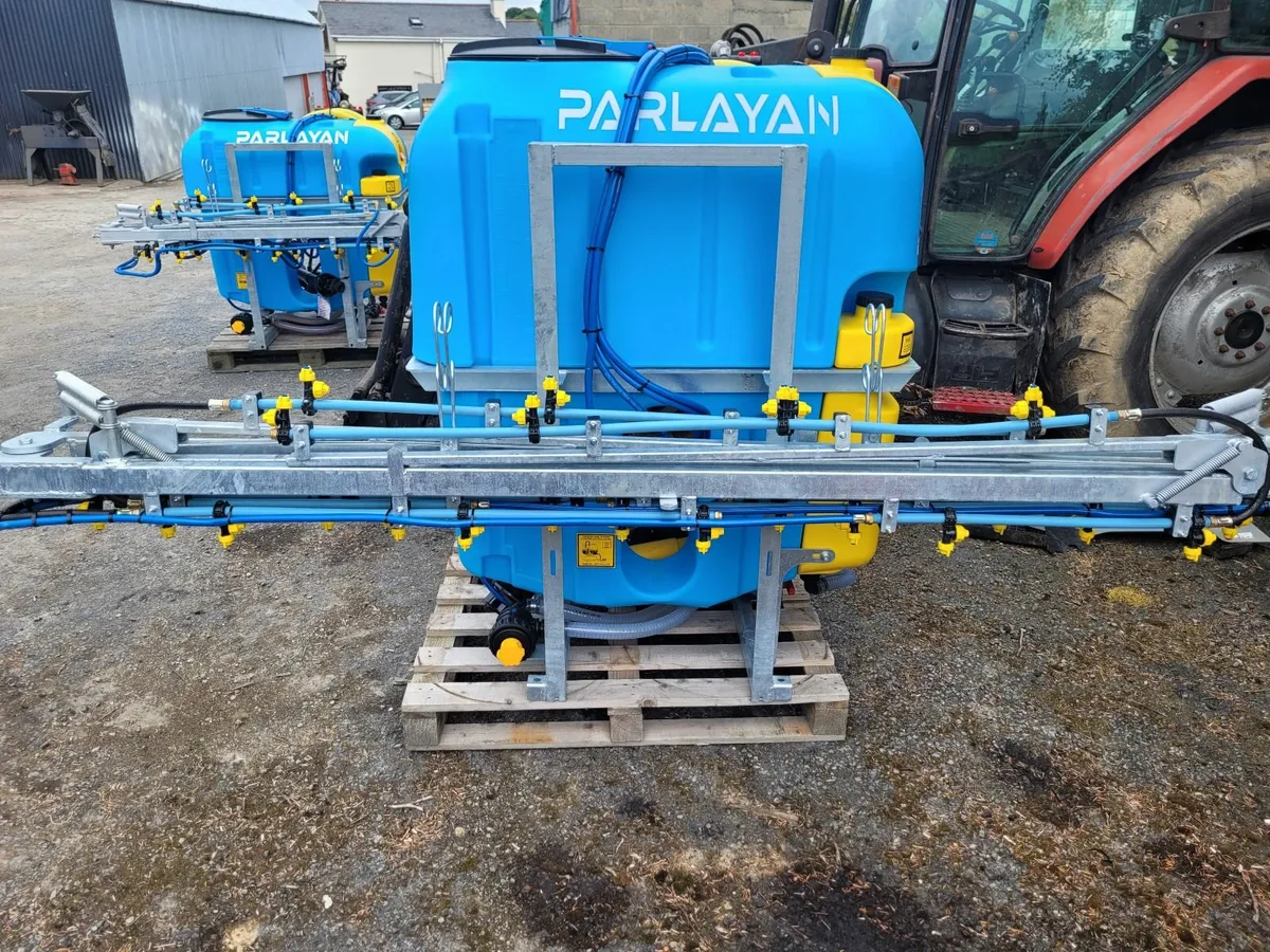 Grabs, yard scrapers, buckets Etc - Image 3