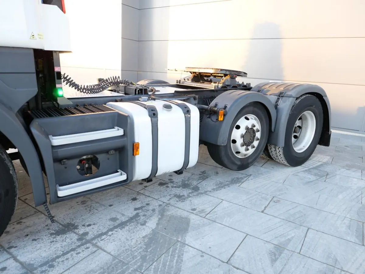 2015 Scania R410 Low Cab - 6x2 - Image 4