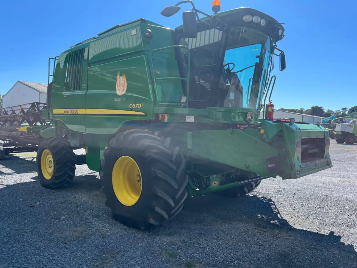 John Deere C670i - Image 3